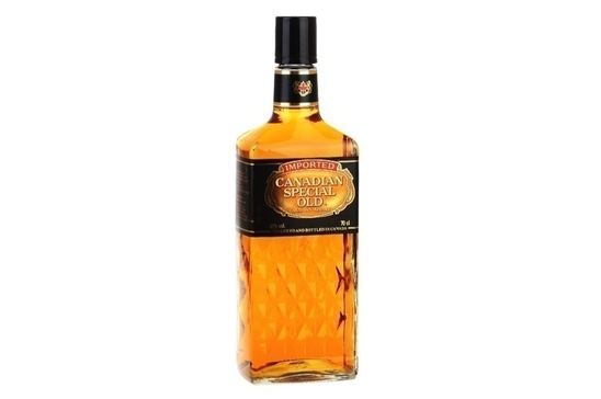 Kanadski Whiskey, Canadian Special Old, 40 % alkohola, 0,7 l